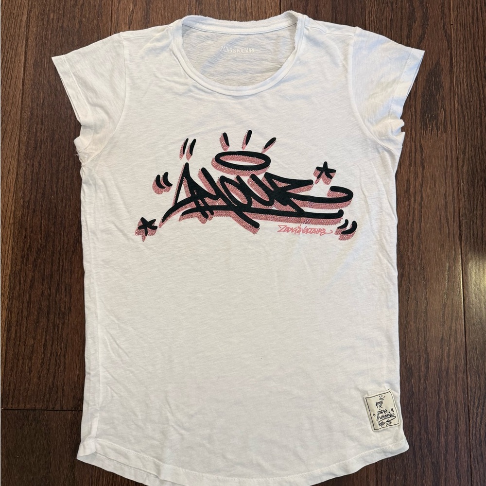 🌟ZADIG & VOLTAIRE Graphic Tee with Black and Pink Graffiti Design